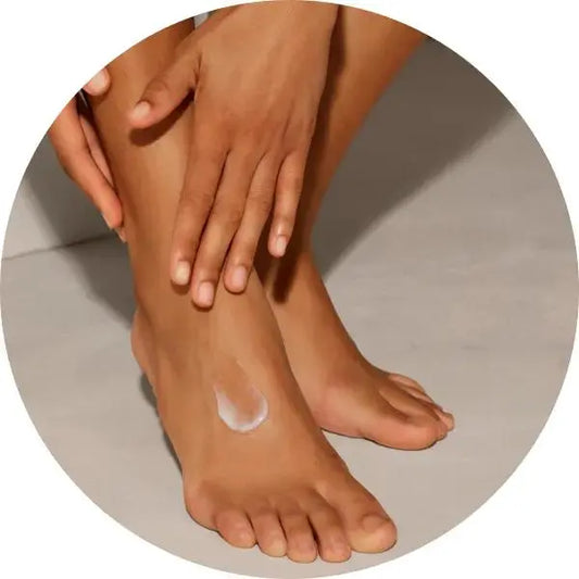 ISDIN  Uradin® Podos Gel Oil Repairs and hydrates dry, cracked feet
